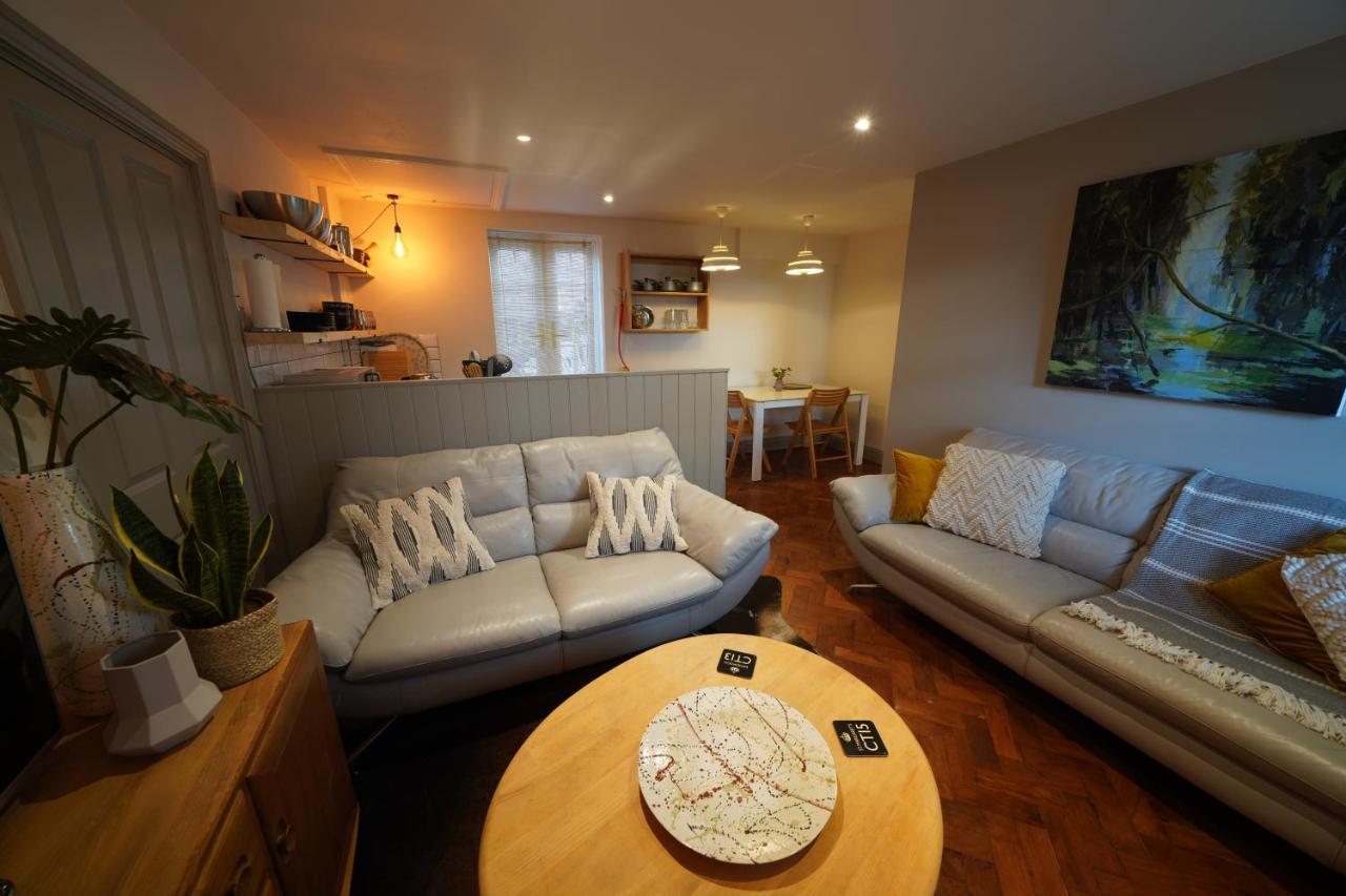 Walmer, Deal Stunning Coach House Apartment Екстериор снимка