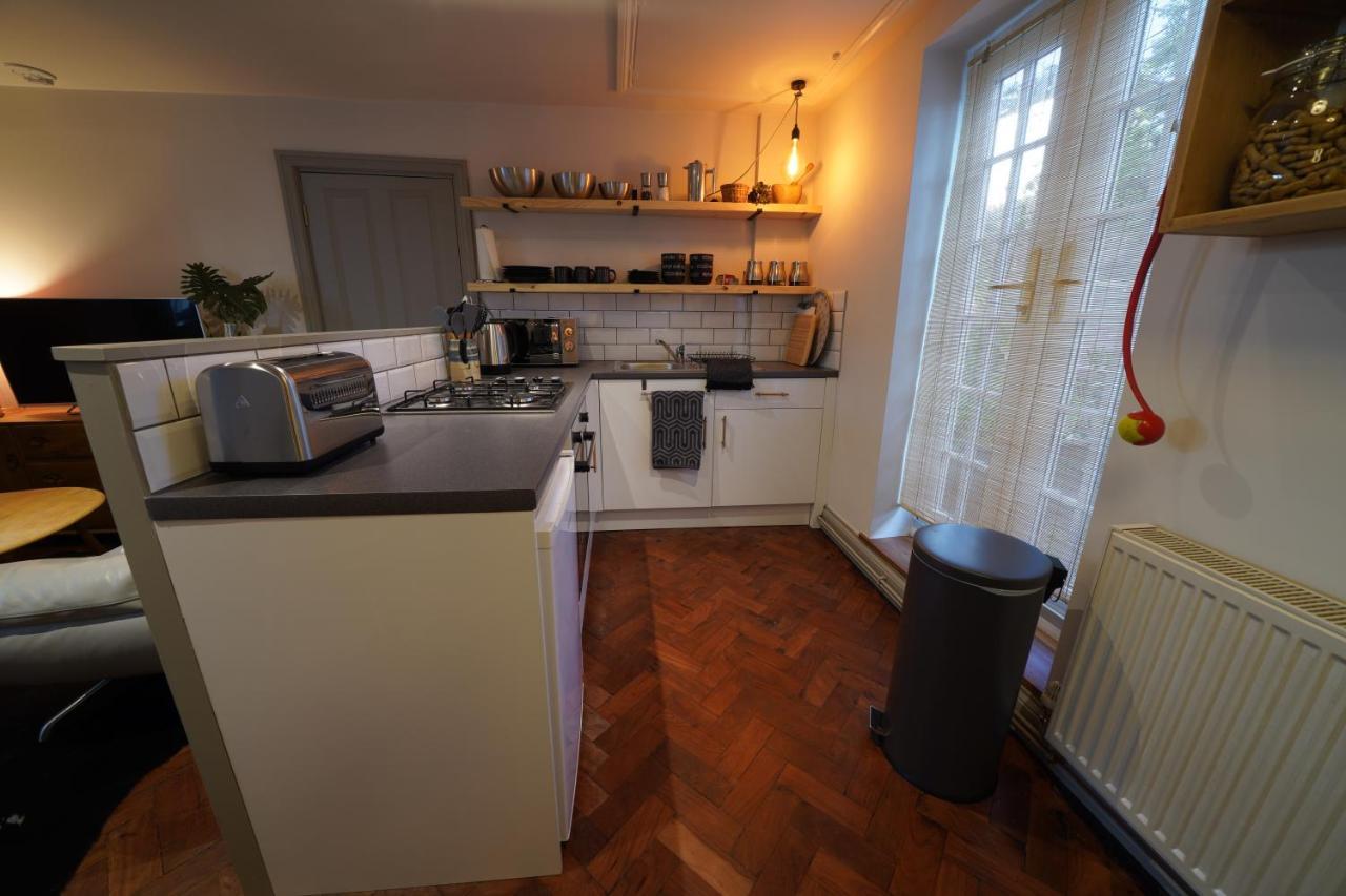 Walmer, Deal Stunning Coach House Apartment Екстериор снимка