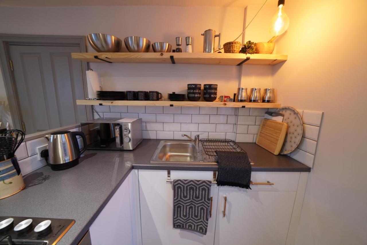 Walmer, Deal Stunning Coach House Apartment Екстериор снимка