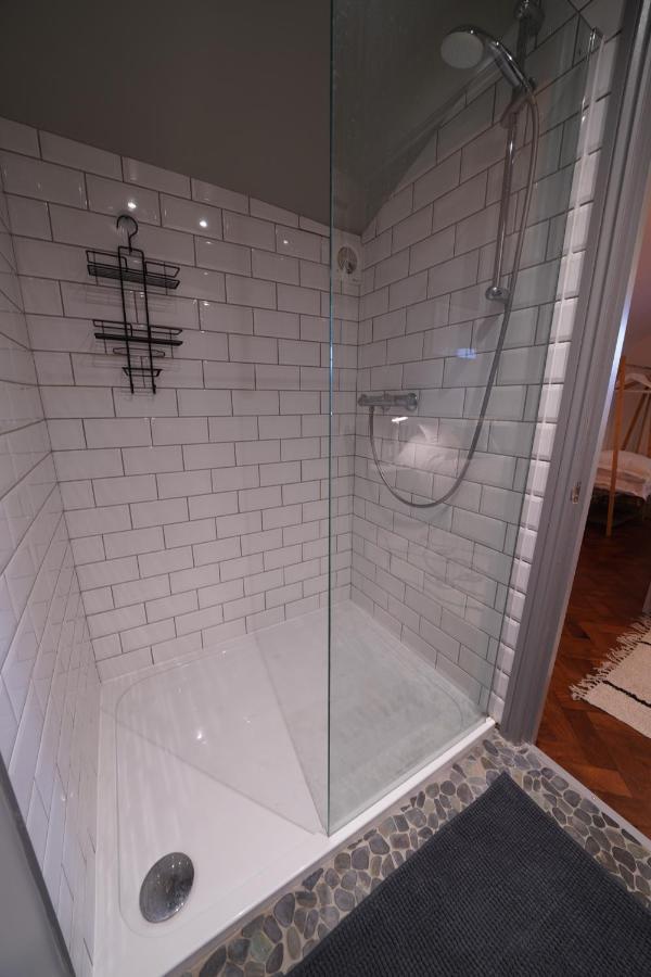 Walmer, Deal Stunning Coach House Apartment Екстериор снимка